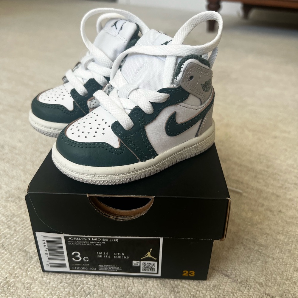 Jordan Baby Sneakers - White, Gray and Green